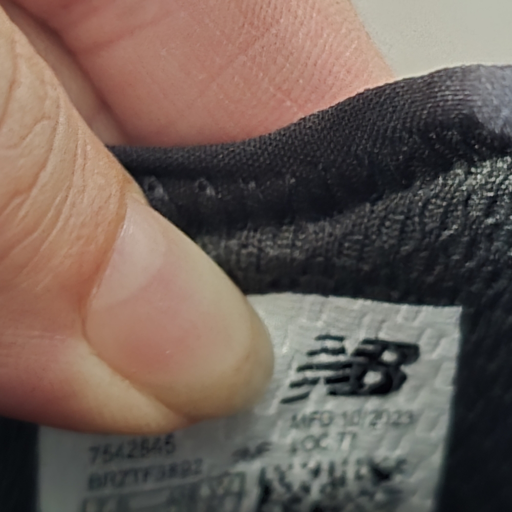 New Balance Black Men's Sneakers - Picture 5 of 6